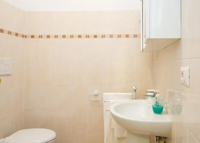 Gregory Big Family רומא